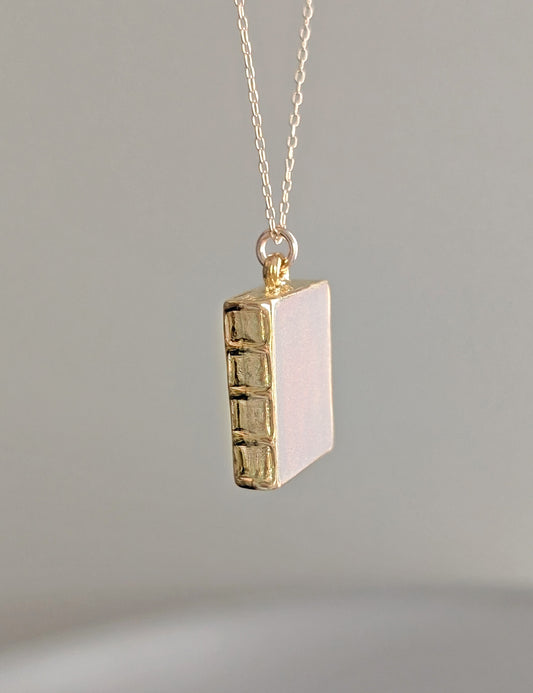 "Glow of the Everflame" Necklace